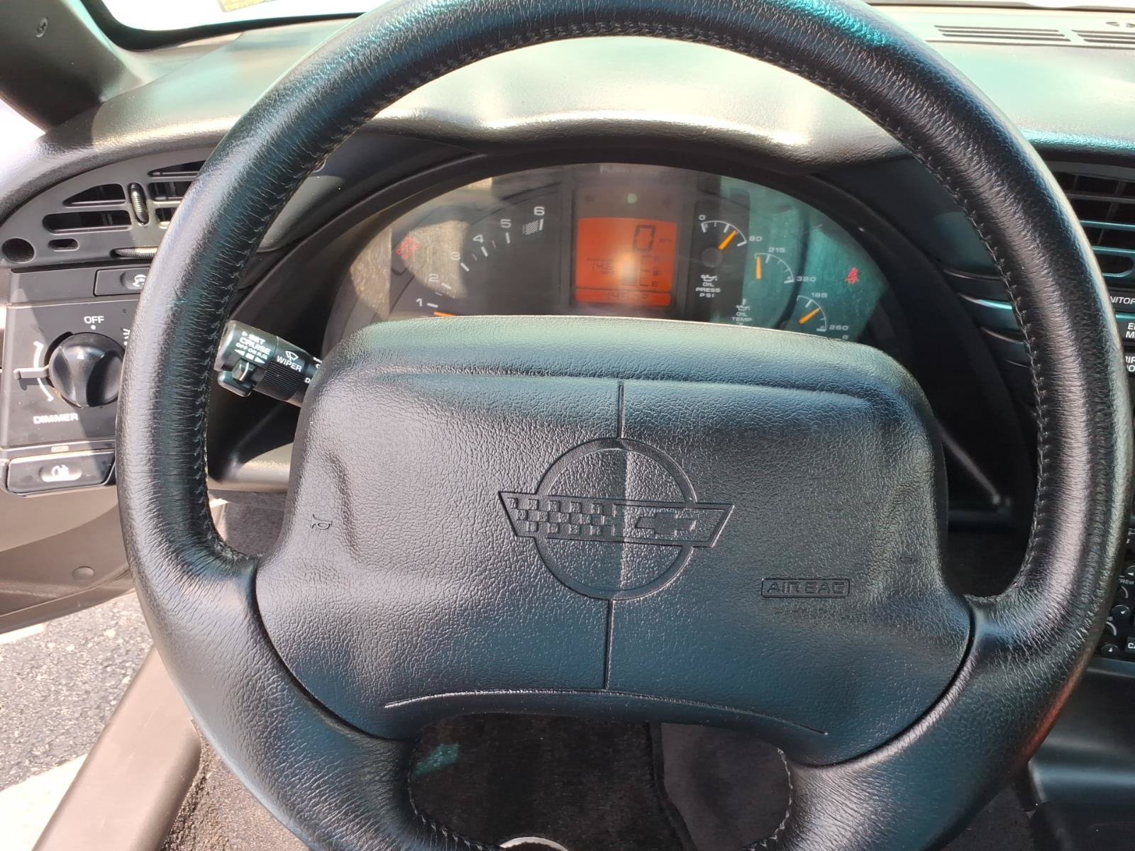 Used 1996 Chevrolet Corvette Coupe RWD image 29