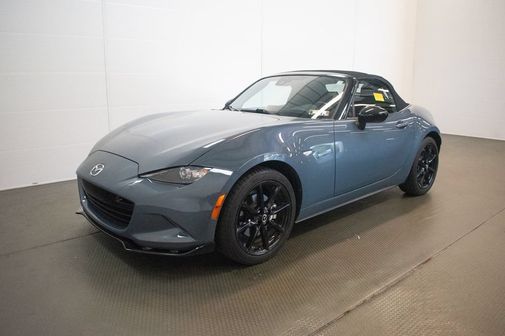 Used 2021 MAZDA MX-5 Miata Club RWD image 25