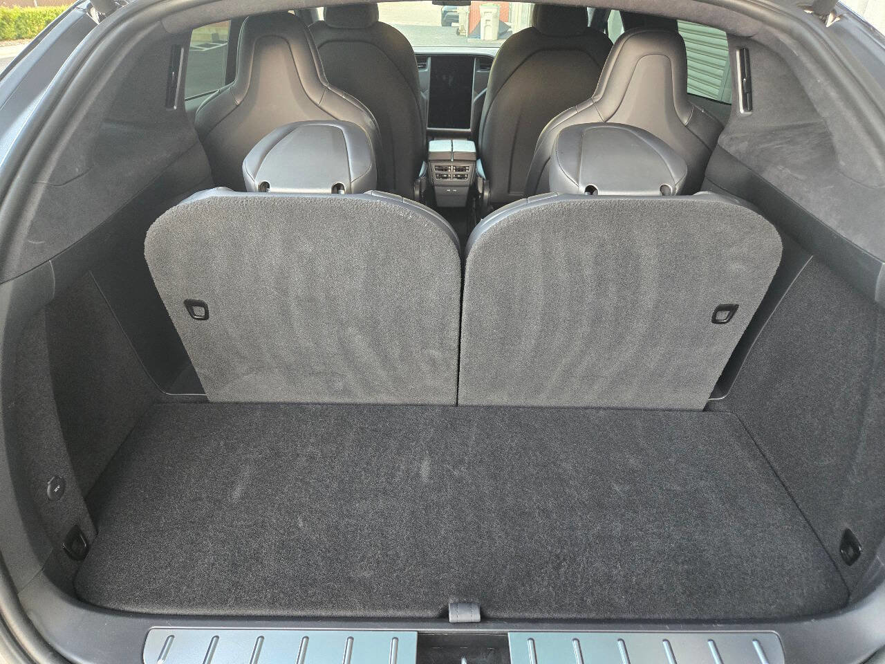Used 2021 Tesla Model X Performance image 25