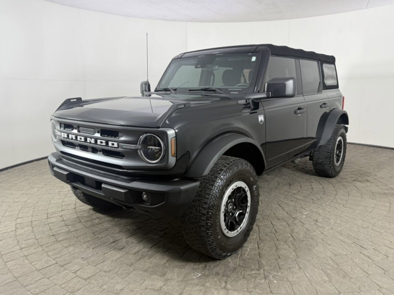 Used 2021 Ford Bronco Big Bend w/ Sasquatch Package AWD/4WD image 3