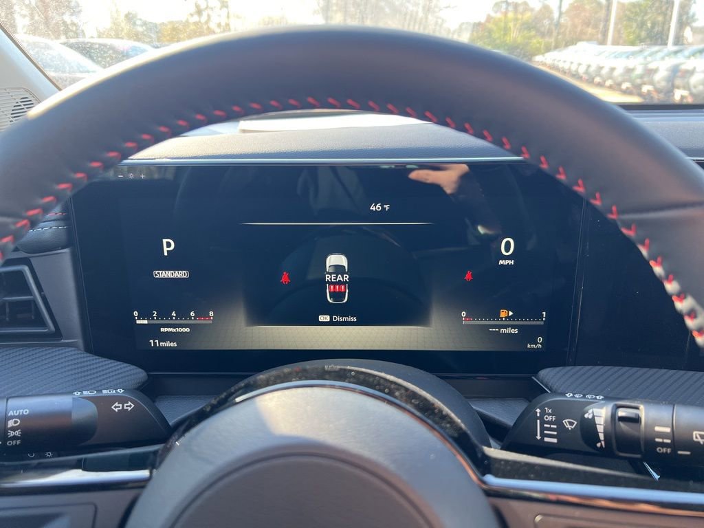 New 2025 Nissan Kicks SR w/ Illumination Package image 16