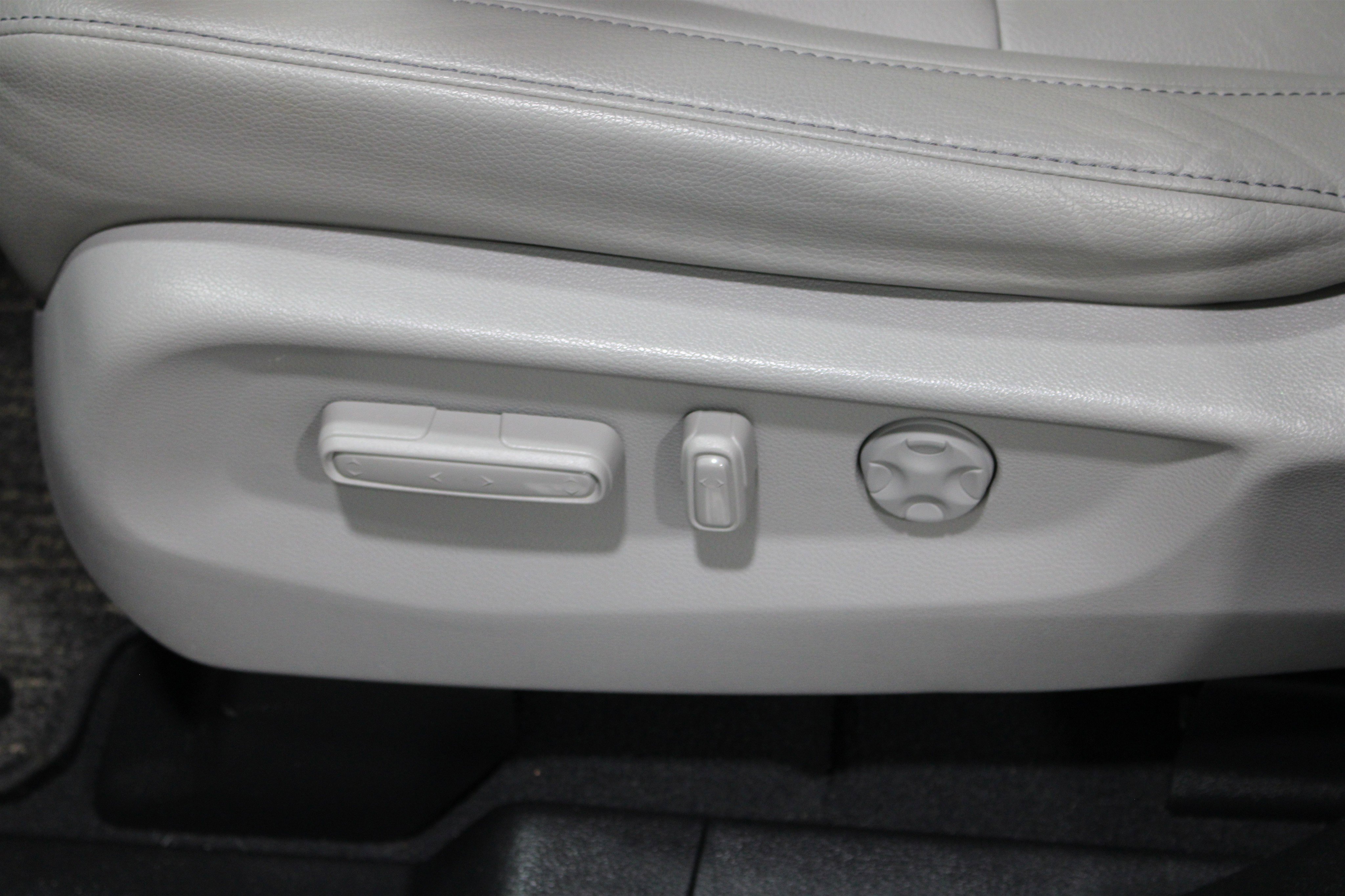 Used 2021 Honda Odyssey Touring image 5