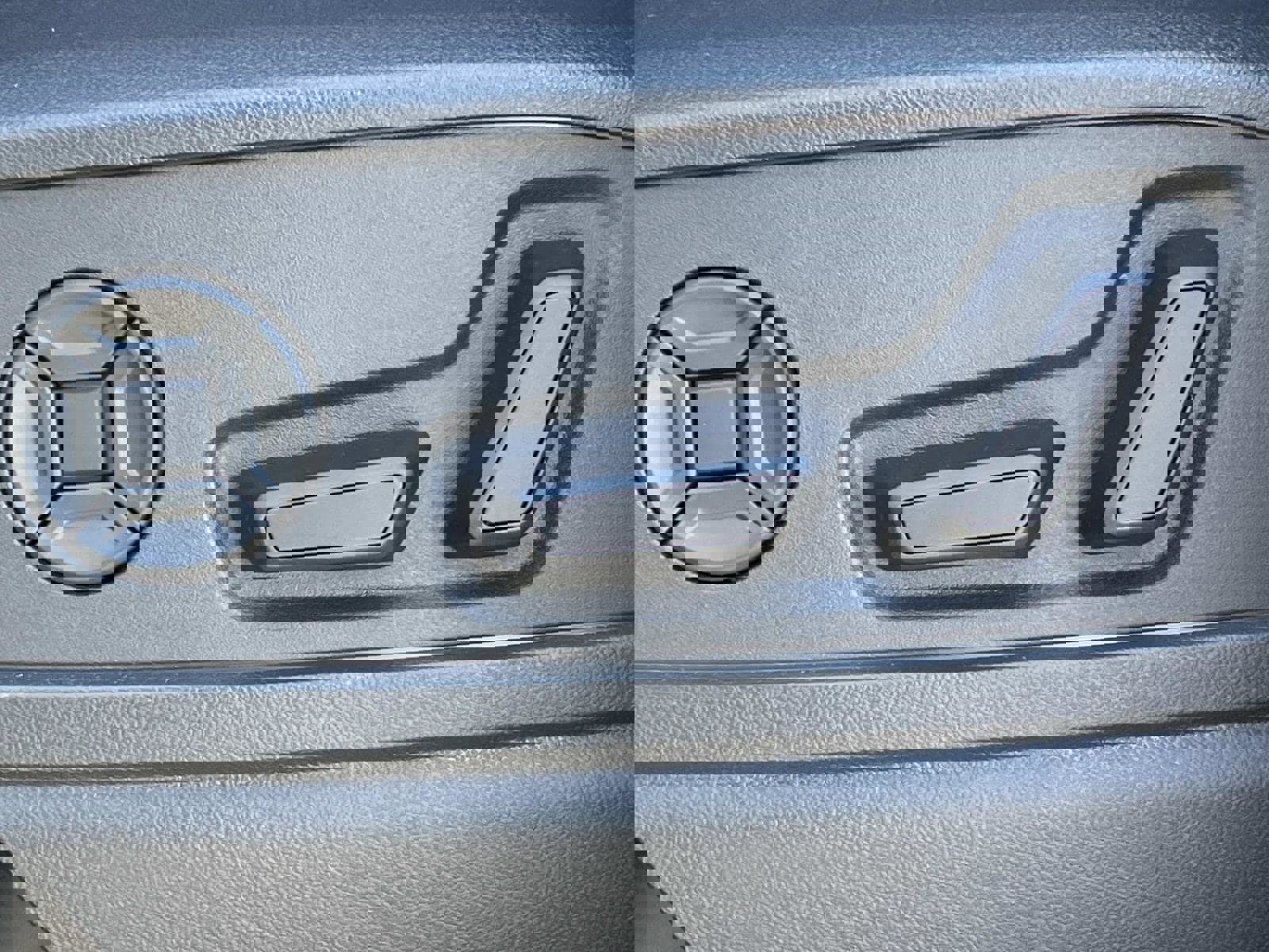 New 2025 Audi Q5 Premium Plus image 19