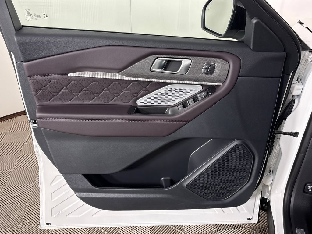 New 2027 Ford Explorer Platinum w/ LUX Leather Package AWD/4WD image 17