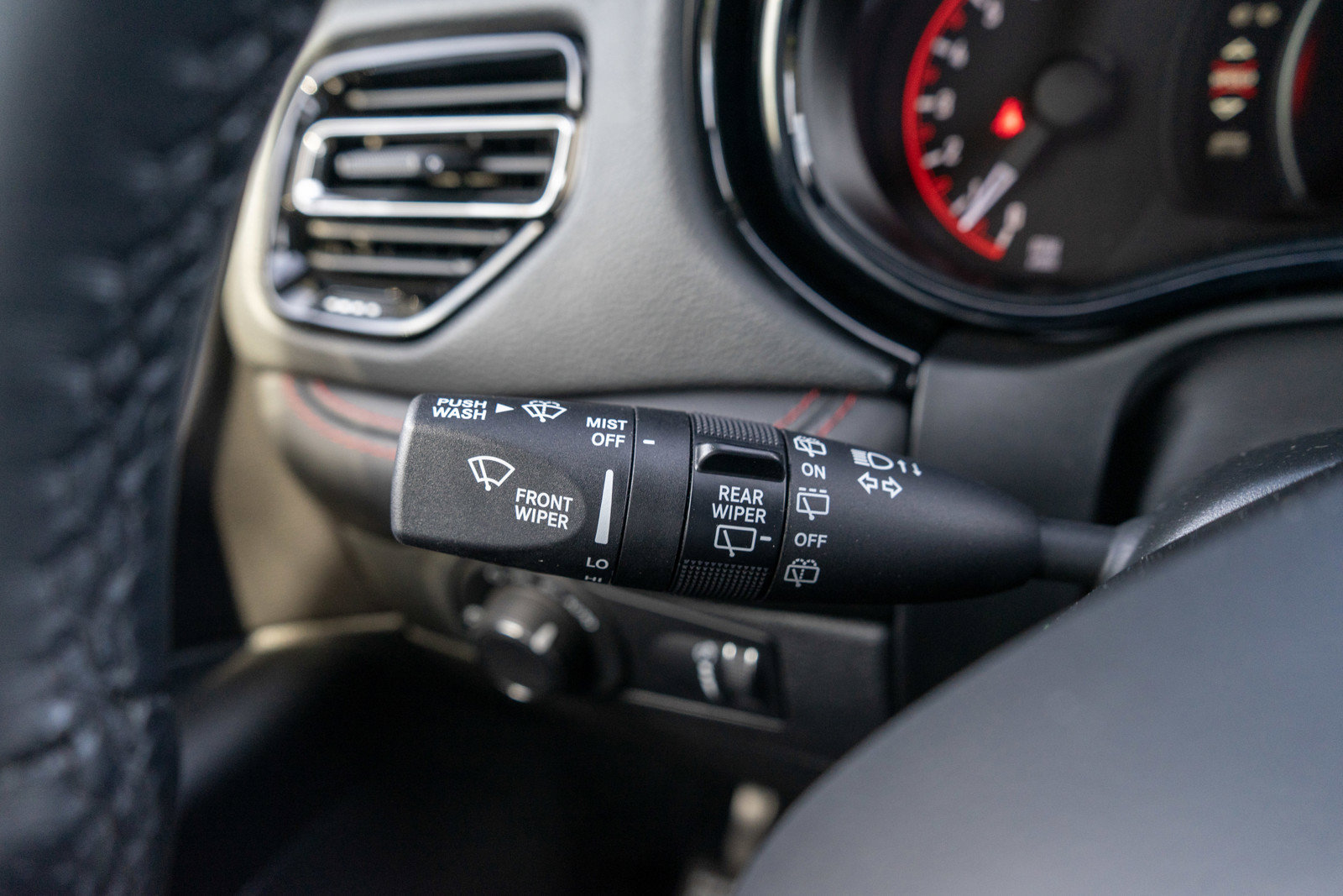 Used 2025 Dodge Durango R/T AWD/4WD image 26