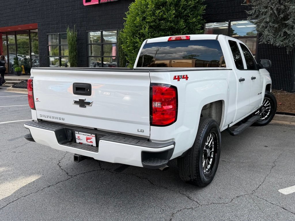 Used 2019 Chevrolet Silverado 1500 Custom w/ Custom Convenience Package AWD/4WD image 12