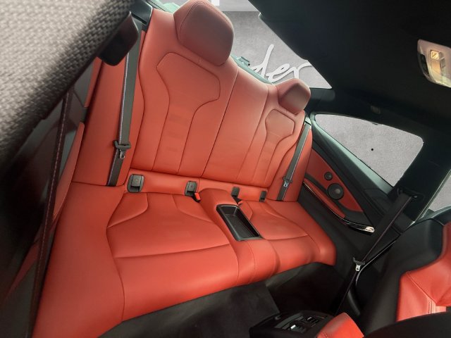 Used 2020 BMW M4 Coupe w/ Competition Package RWD image 22