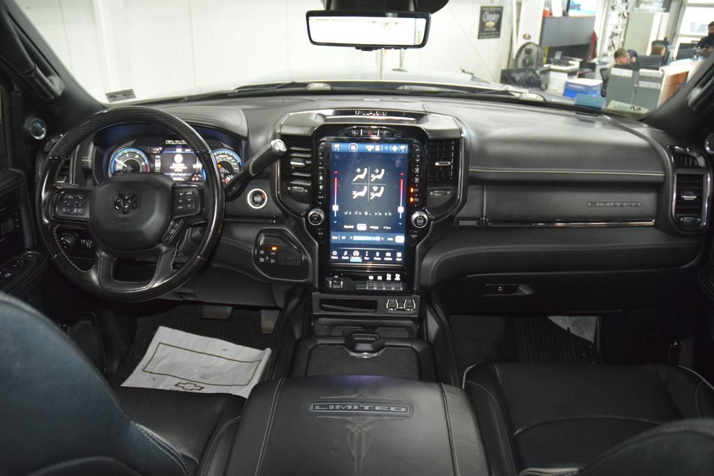 Used 2022 RAM 2500 Limited AWD/4WD image 31
