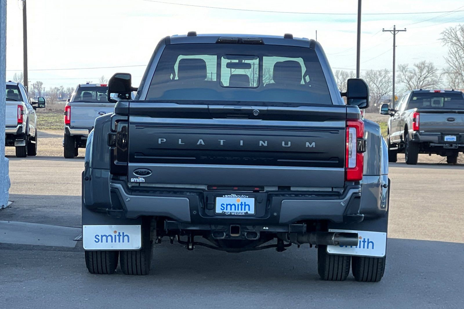 Used 2023 Ford F350 Platinum AWD/4WD image 5