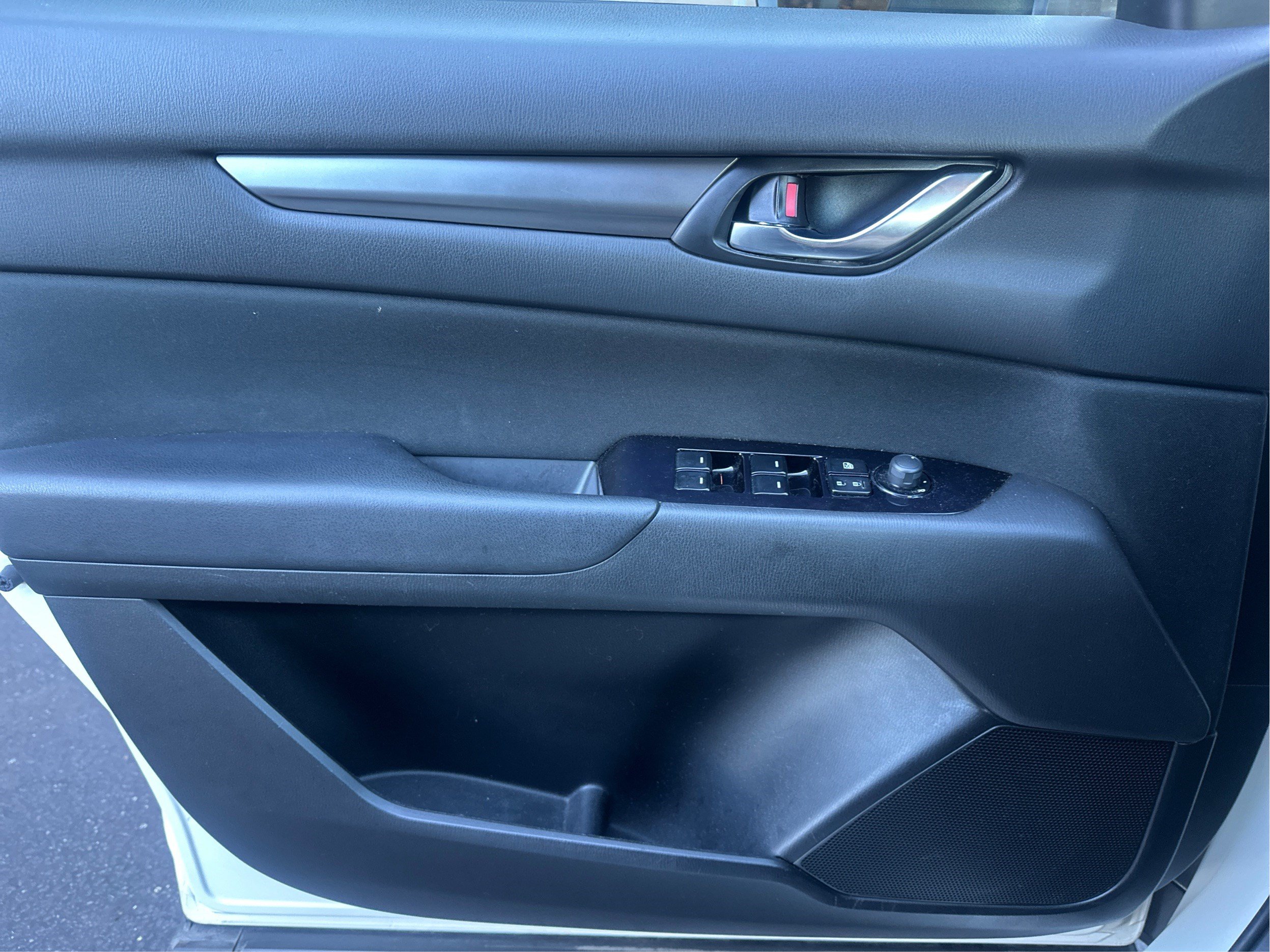 Used 2021 MAZDA CX-5 Sport FWD image 19