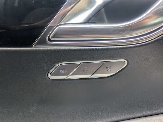 Used 2025 Genesis GV80 2.5T Standard AWD/4WD image 23
