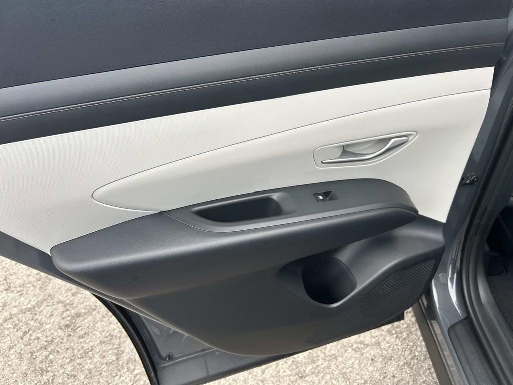 New 2026 Hyundai Tucson SEL image 22
