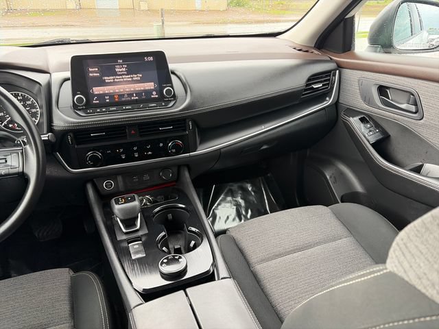 Used 2022 Nissan Rogue S AWD/4WD image 32