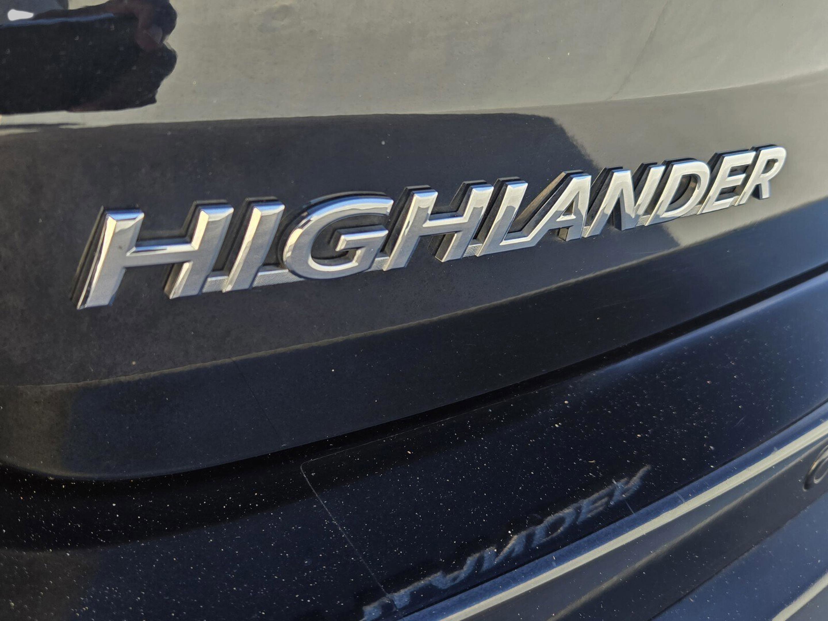 Used 2016 Toyota Highlander Limited Platinum image 26