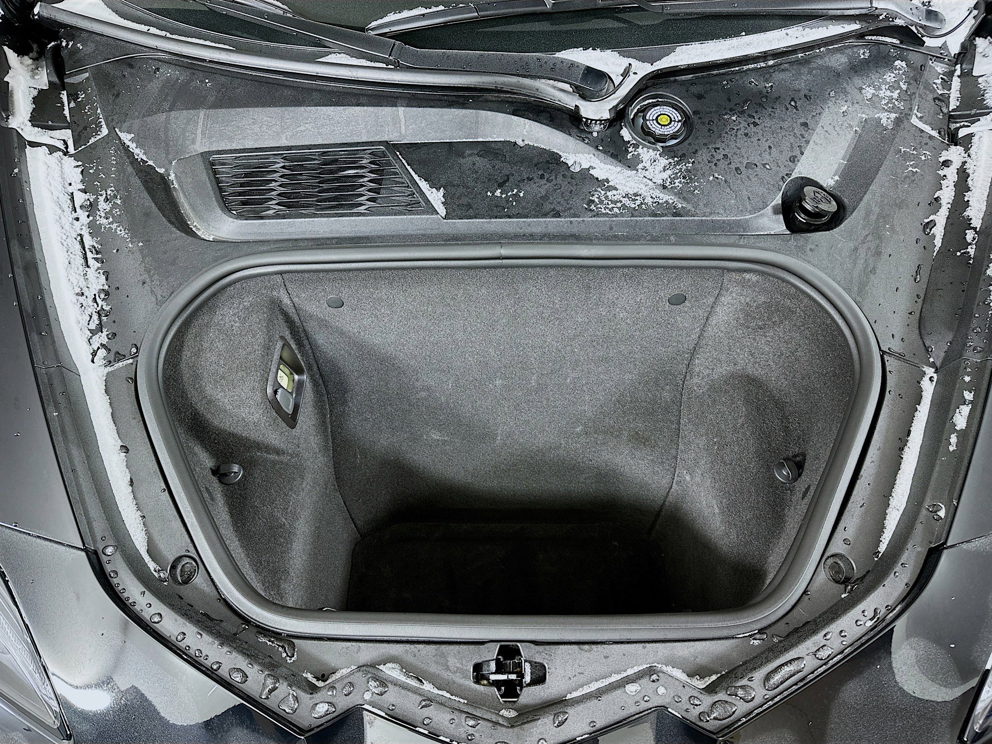 Used 2024 Chevrolet Corvette Stingray Coupe w/ Z51 Performance Package image 26