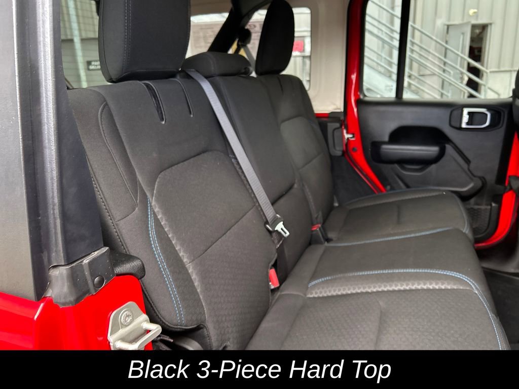 Used 2024 Jeep Wrangler Unlimited Rubicon 4xe w/ Technology Group AWD/4WD image 30