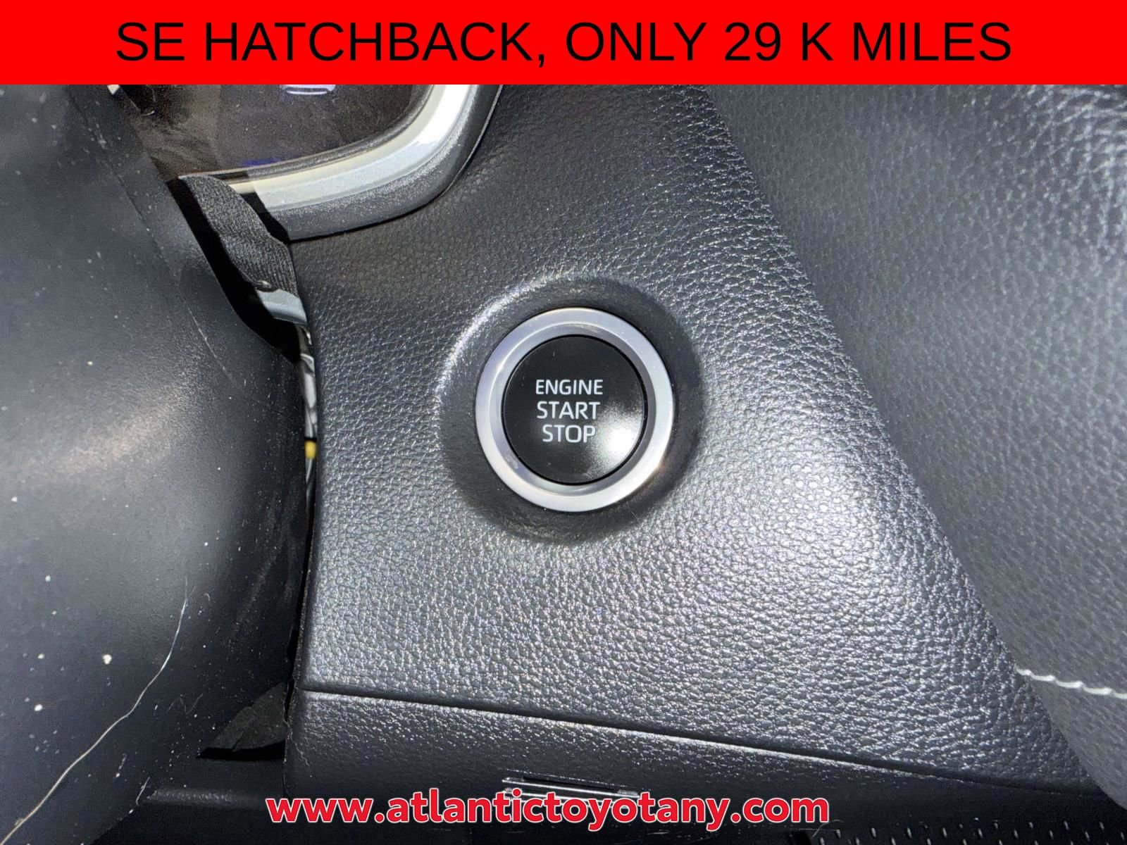 Used 2022 Toyota Corolla SE w/ SE Preferred Package image 28