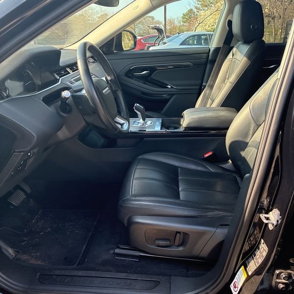 Used 2020 Land Rover Range Rover Evoque S image 3