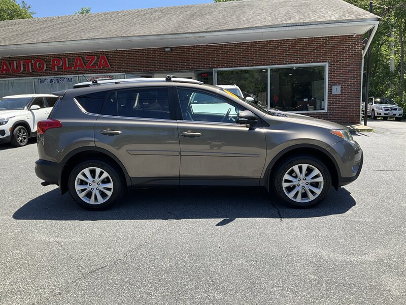 Used 2015 Toyota RAV4 Limited AWD/4WD image 4