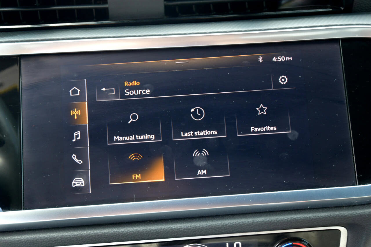 Used 2020 Audi Q3 2.0T Premium image 16