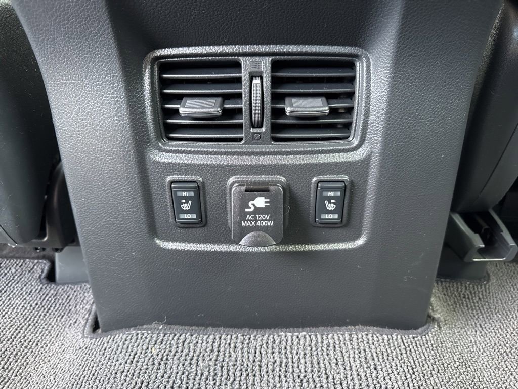 Used 2018 Nissan Titan PRO-4X w/ Pro-4x Convenience Package image 31