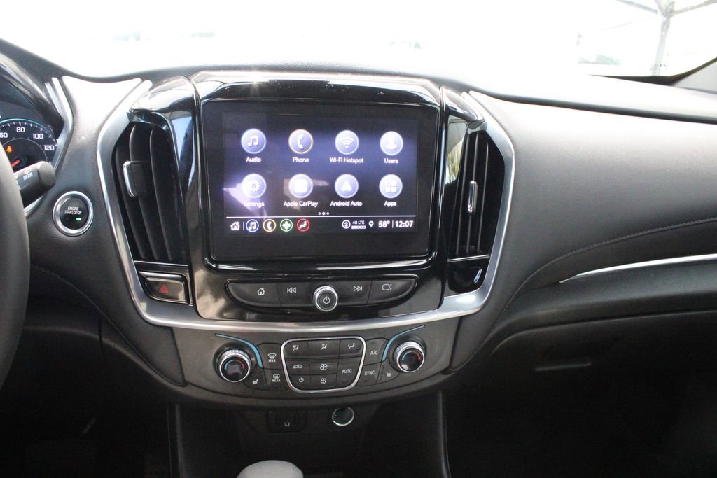 Used 2022 Chevrolet Traverse LT w/ LPO, Floor Liner Package image 39