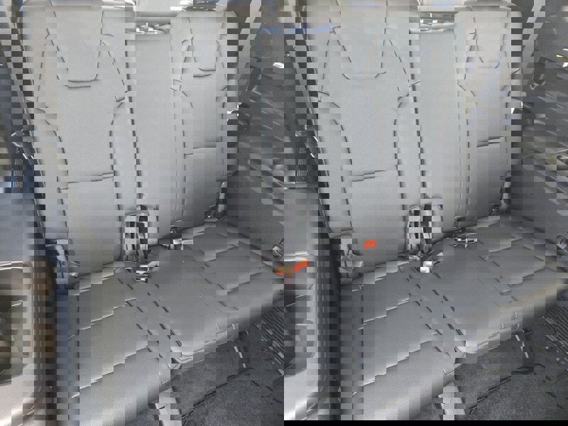 Certified 2025 Kia Telluride SX w/ SX Captain's Chair Package image 15