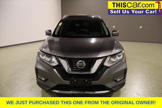 Used 2019 Nissan Rogue SL w/ Premium Package image 2