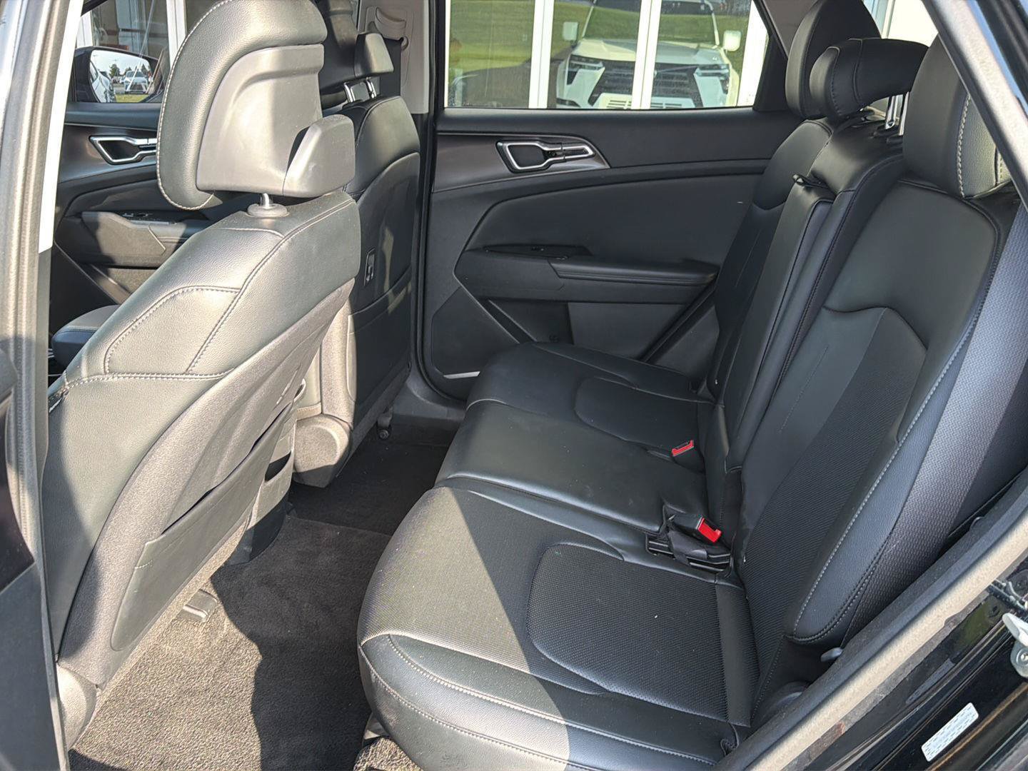 Used 2023 Kia Sportage EX FWD image 11