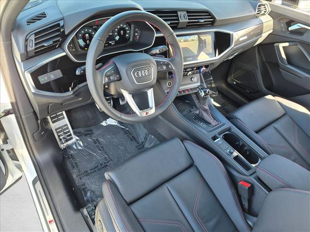 Certified 2025 Audi Q3 2.0T Premium Plus w/ Premium Plus Package AWD/4WD image 10