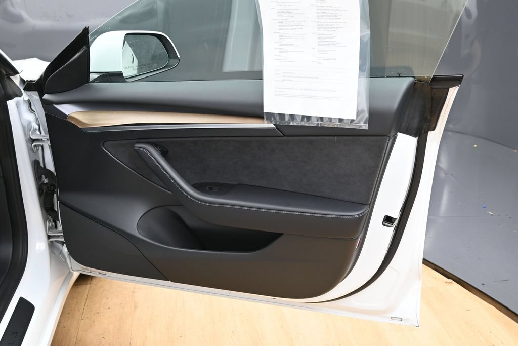 Used 2023 Tesla Model 3 Standard Range RWD image 40