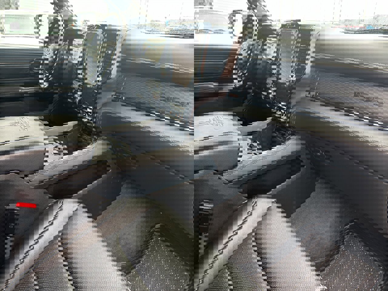 Used 2022 RAM 1500 Limited w/ Body-Colour Bumper Group image 68