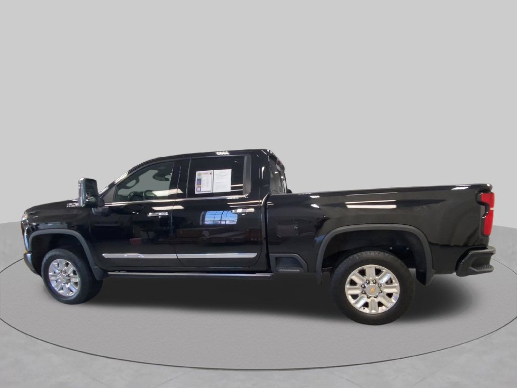 Used 2025 Chevrolet Silverado 3500 High Country AWD/4WD image 7