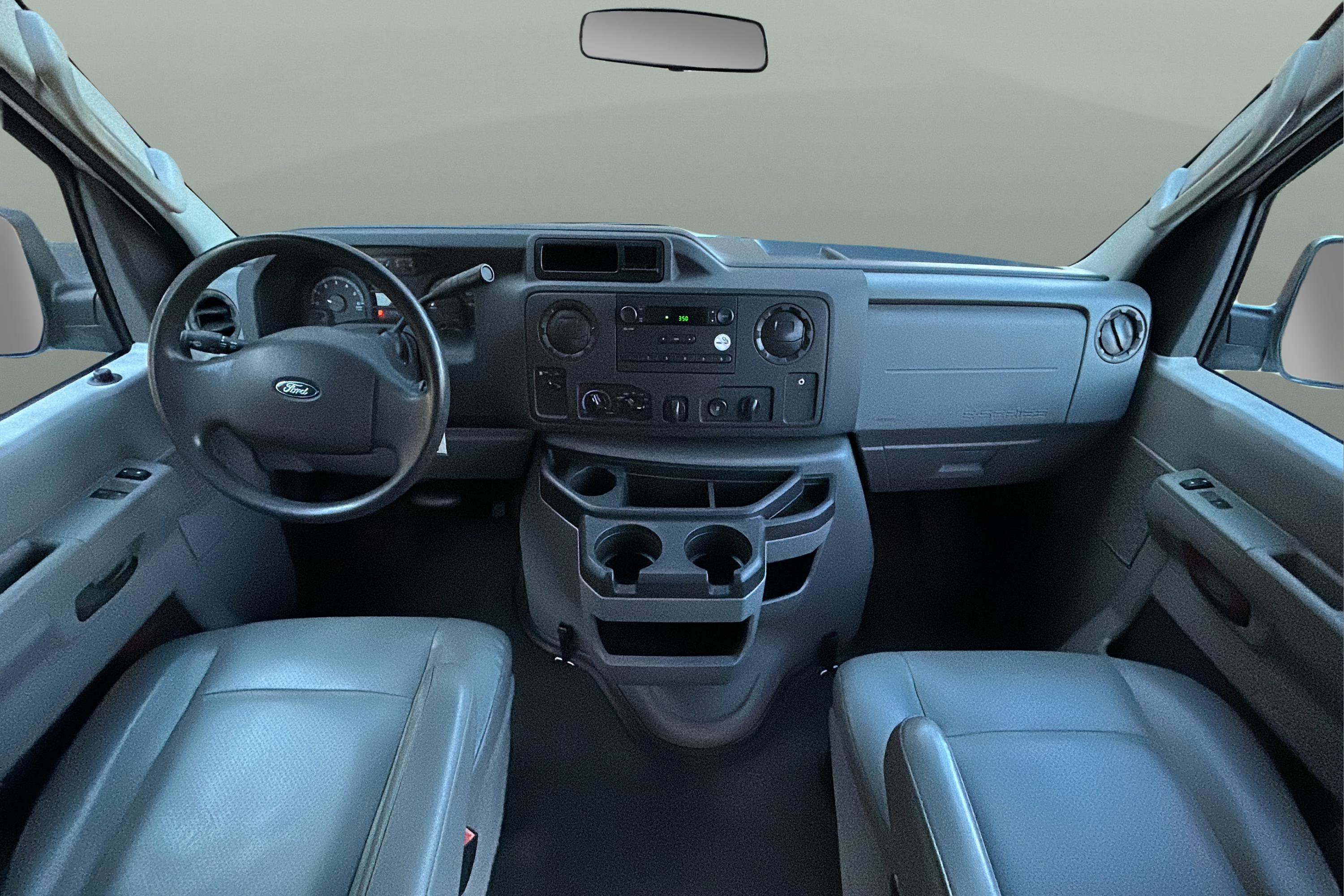 Used 2014 Ford E-250 and Econoline 250 w/ Power Group image 25