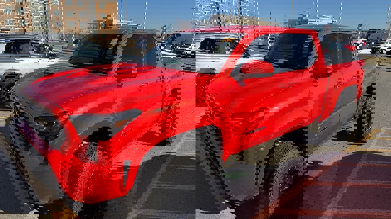 Used 2024 Toyota Tacoma TRD Sport image 2