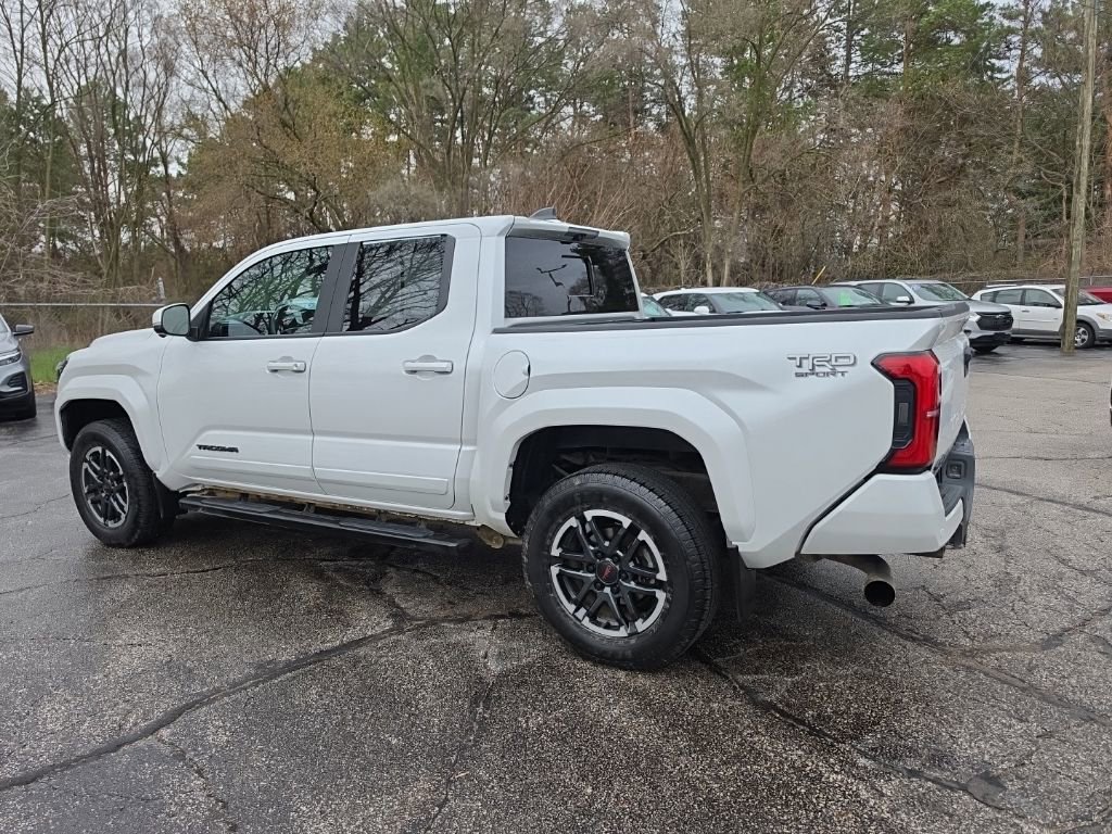 Used 2024 Toyota Tacoma TRD Sport w/ TRD Sport Premium Package image 4