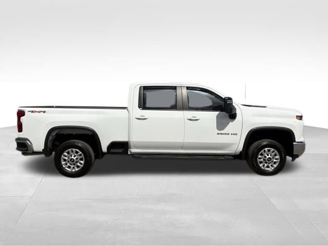 Used 2024 Chevrolet Silverado 2500 LT image 9