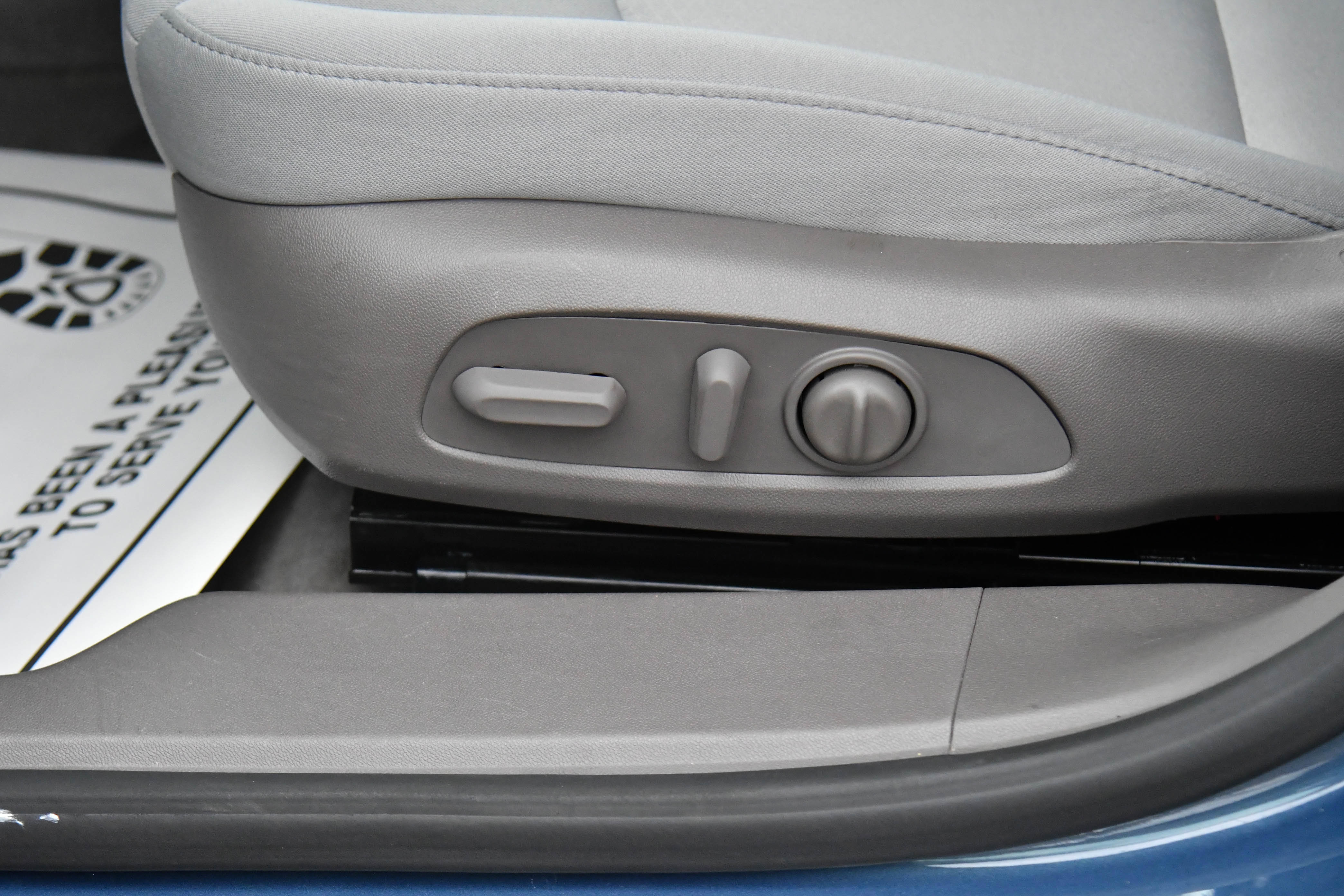 Used 2024 Chevrolet Malibu LS image 16