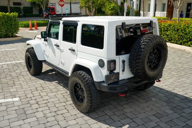 Used 2016 Jeep Wrangler Unlimited Rubicon AWD/4WD image 21