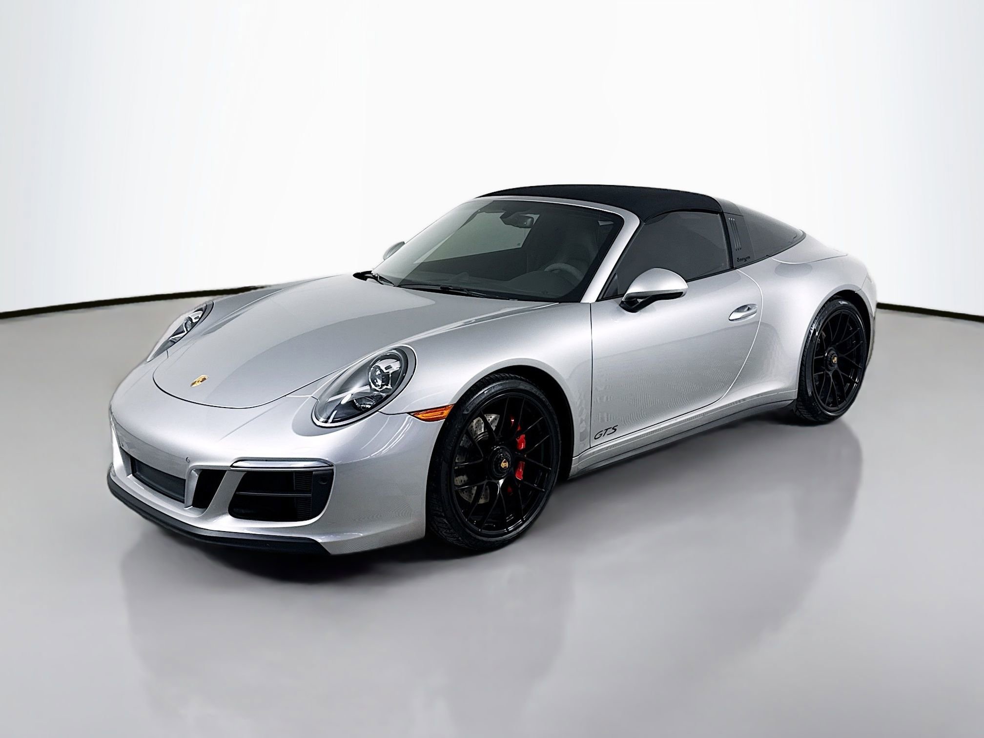 Certified 2019 Porsche 911 Targa 4 GTS image 1
