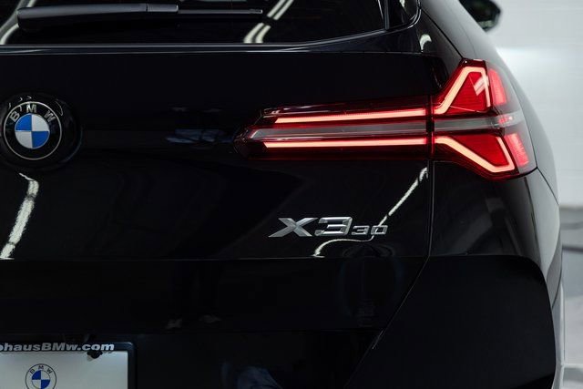 Used 2025 BMW X3 xDrive30i w/ Premium Package image 8