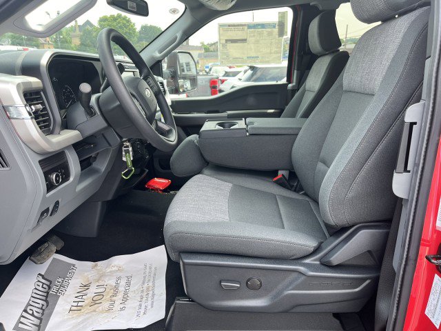 New 2025 Ford F550 4x4 SuperCab Super Duty w/ XLT Value Package image 14