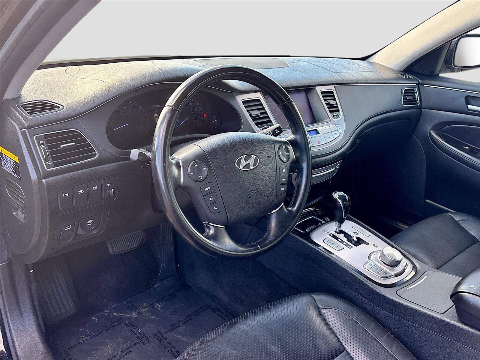 Used 2012 Hyundai Genesis 5.0 image 10