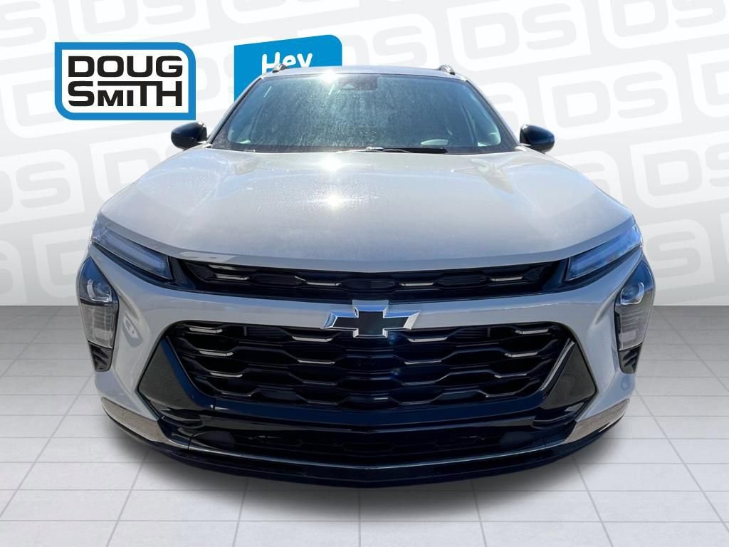 New 2026 Chevrolet Trax ACTIV w/ Driver Confidence Package image 2