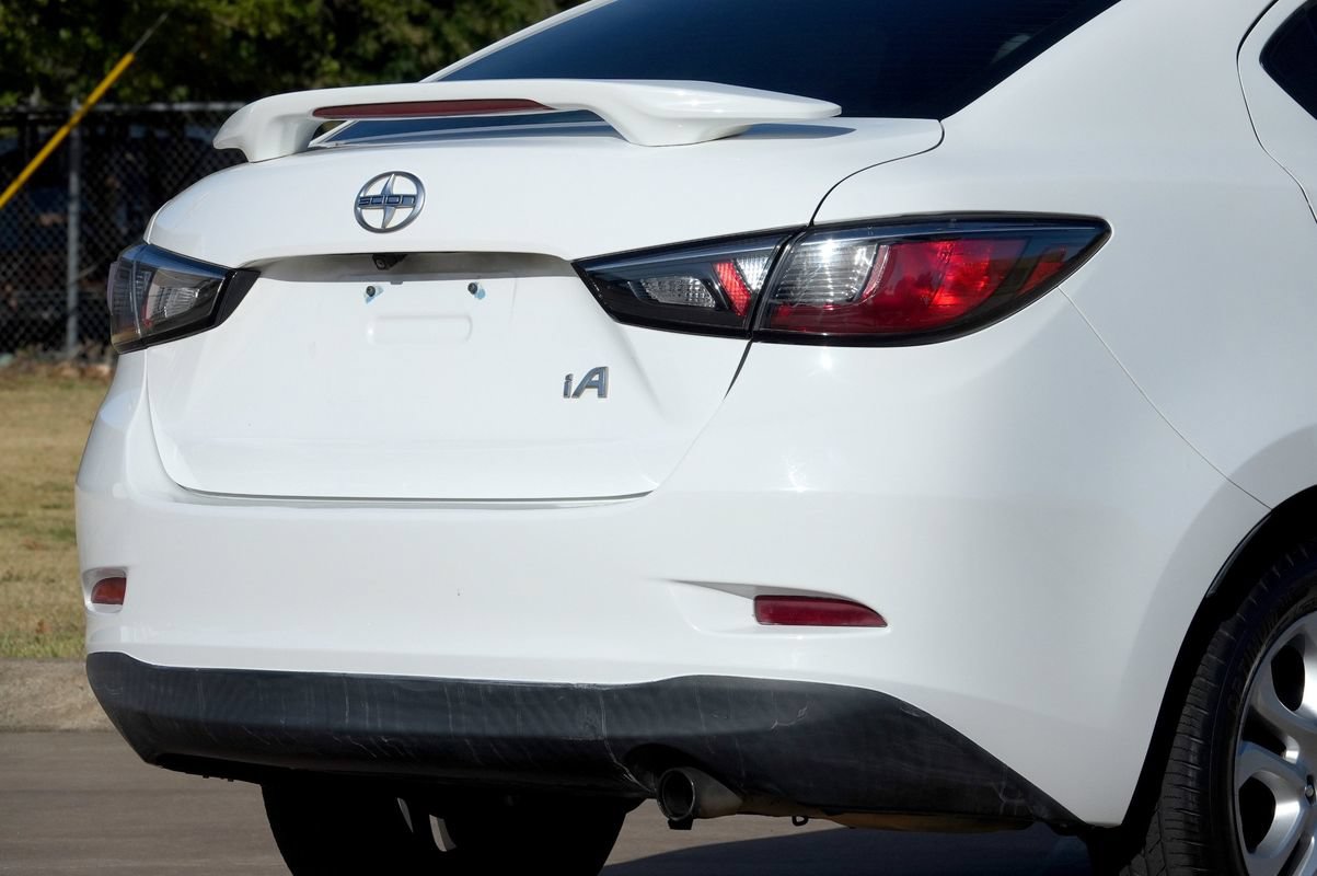Used 2016 Scion iA FWD image 33