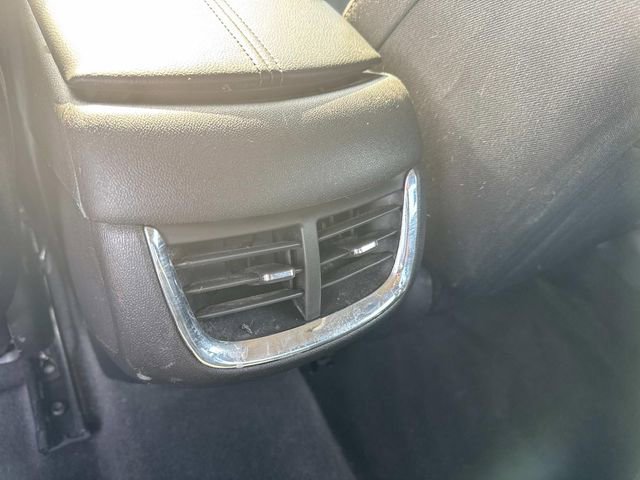 Used 2016 Chevrolet Malibu LT image 15