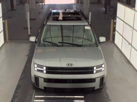 Used 2024 Hyundai Santa Fe Calligraphy FWD image 2
