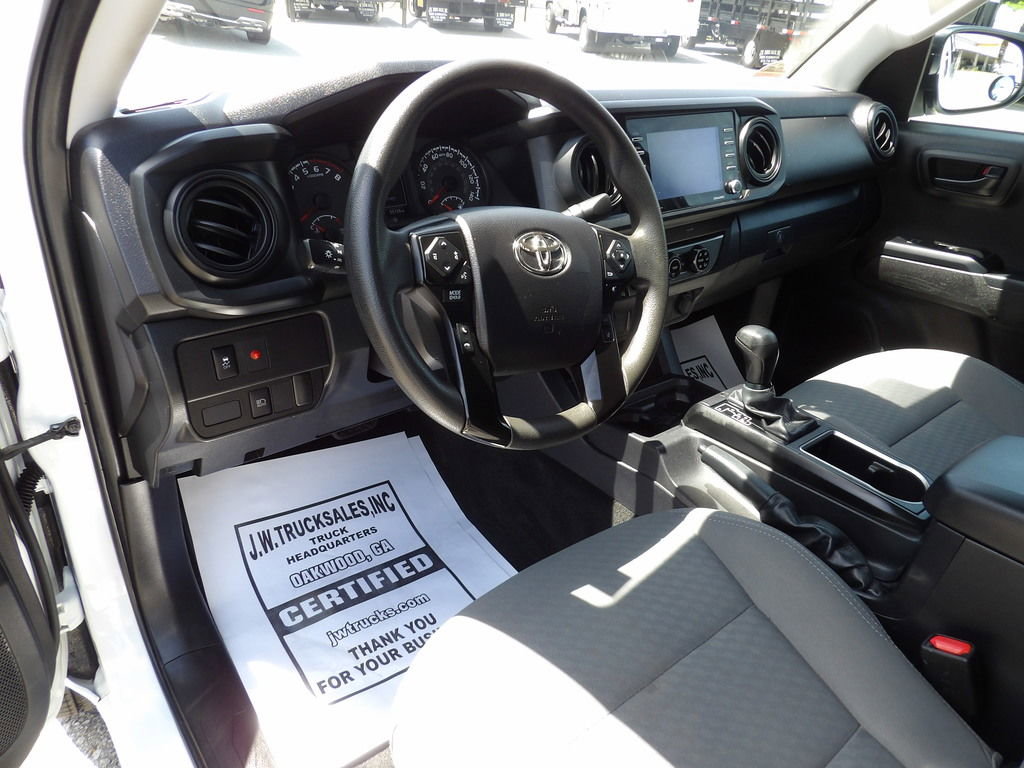 Used 2022 Toyota Tacoma SR RWD image 16