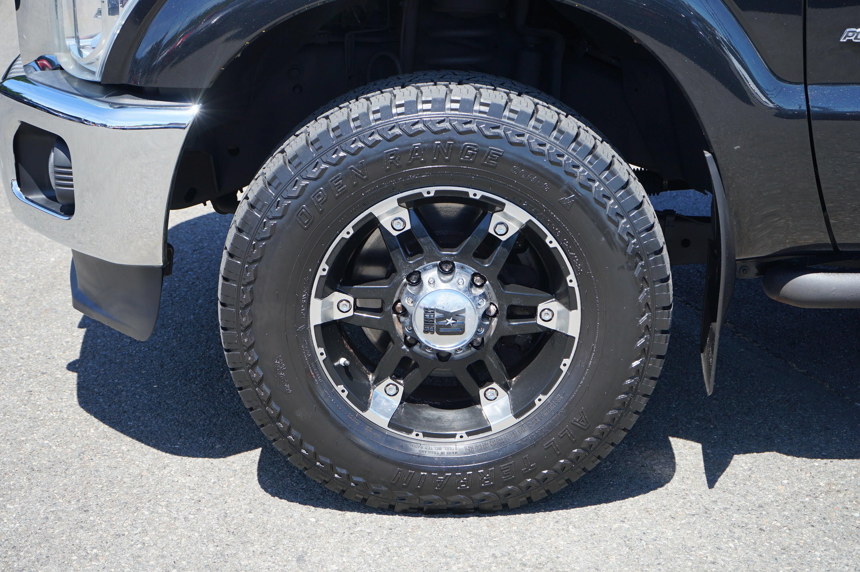 Used 2013 Ford F250 Lariat AWD/4WD image 9