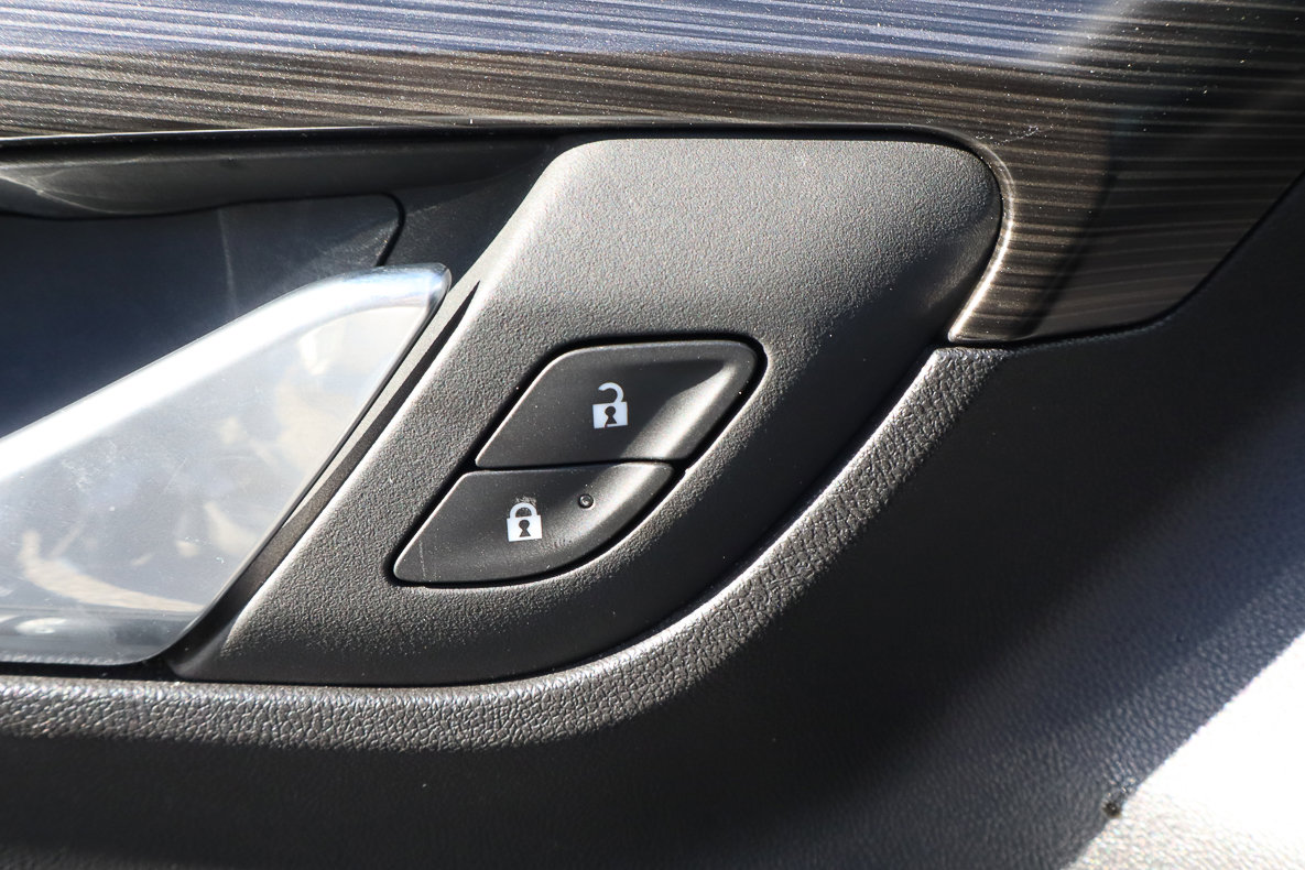 Used 2024 GMC Terrain SLE image 15